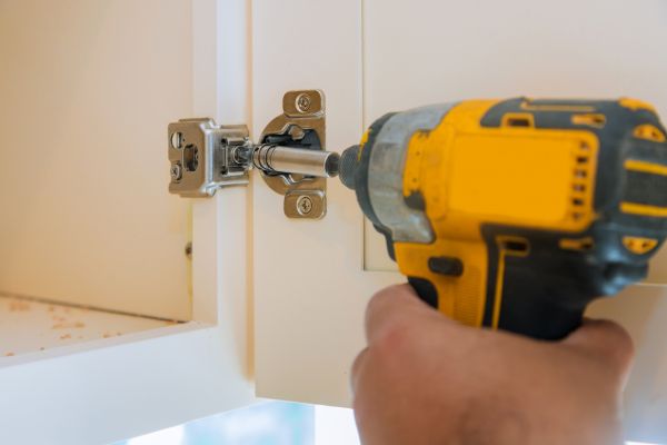 Cupboard Door Hinge Repair in Dripping Springs